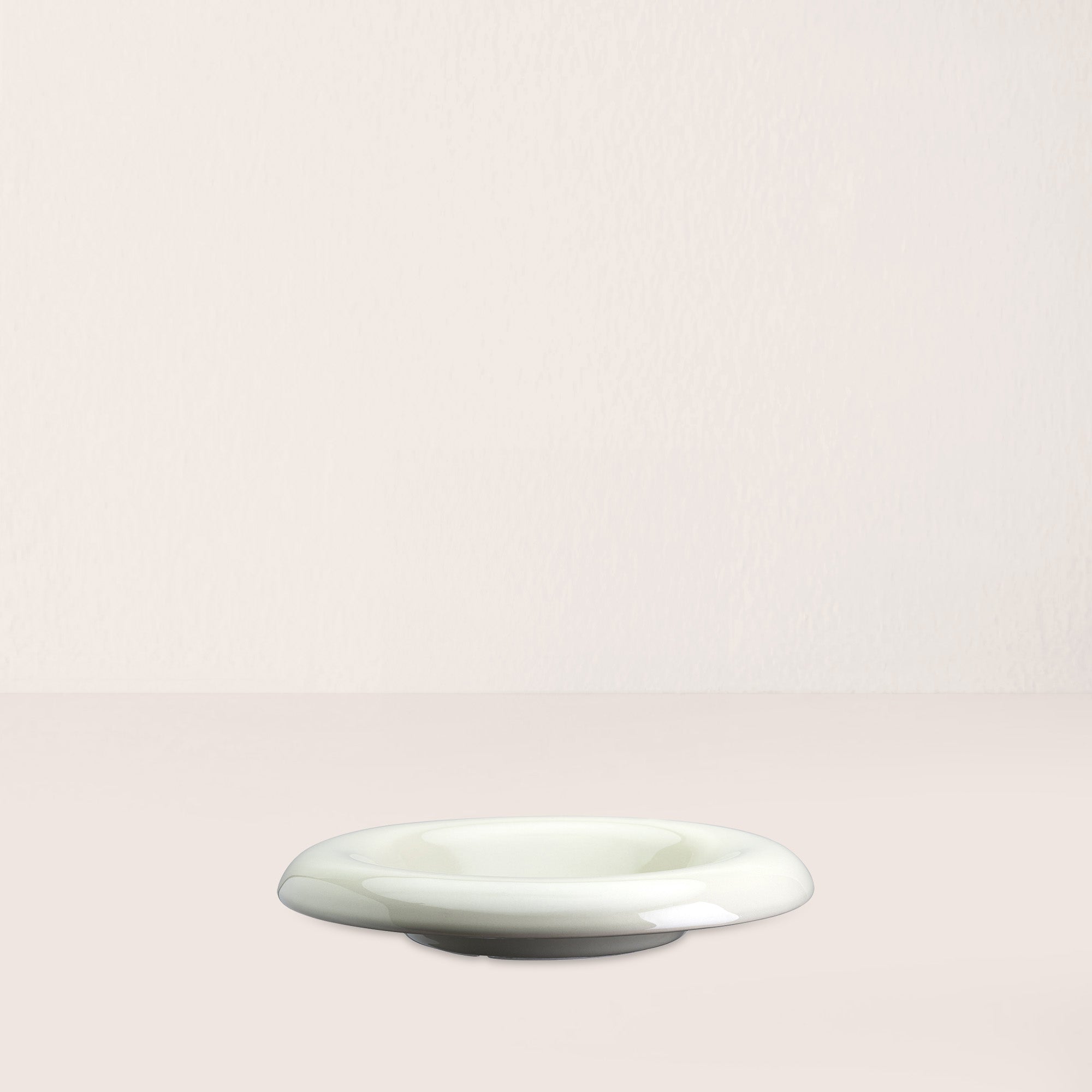 Goodee-Bergs Potter-Lily Ø14 Saucer - Color - Sandstone Glazed