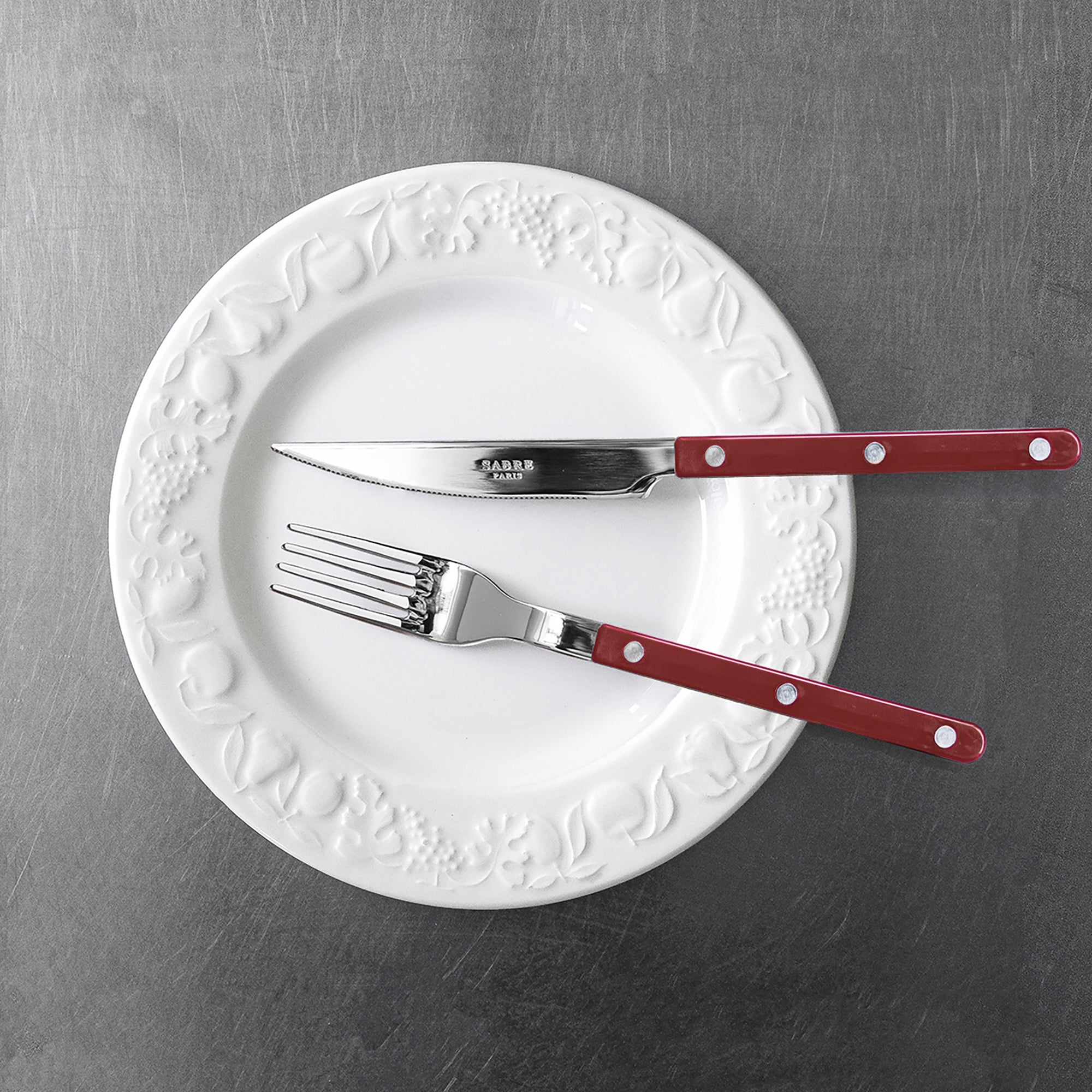 Goodee-Sabre Paris-Bistrot Solid Flatware - Set of 4 - Color - Burgundy/Shiny