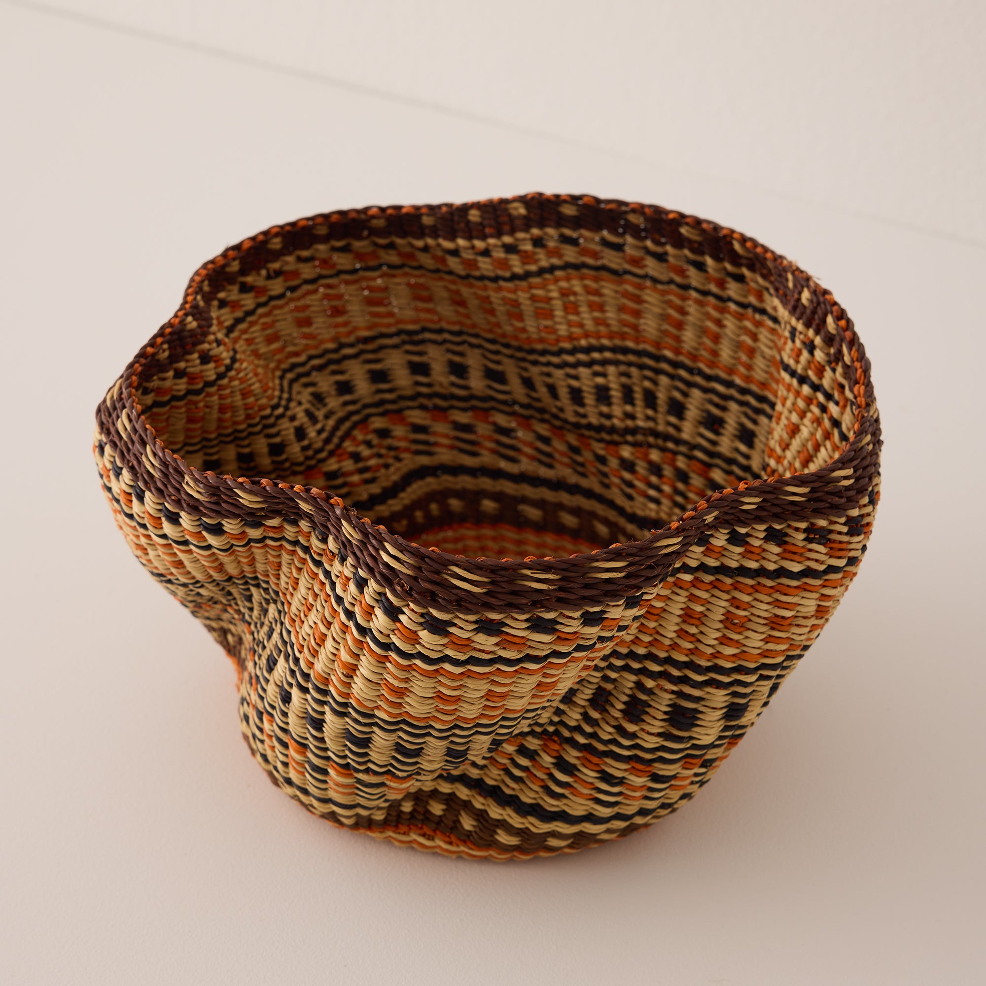 Goodee-Baba Tree-Tiny Pakurigo Wave Decor Basket - Color - Gold, Natural, & Rust